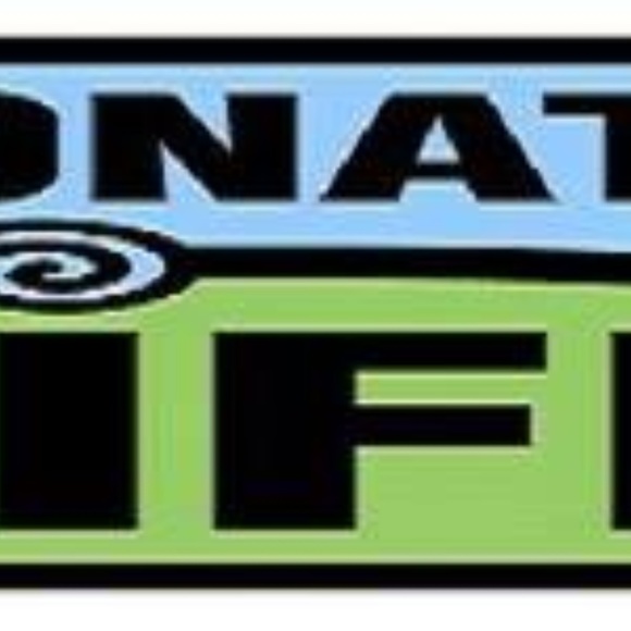 Previously LOved Boutique - Picture 2 of 5